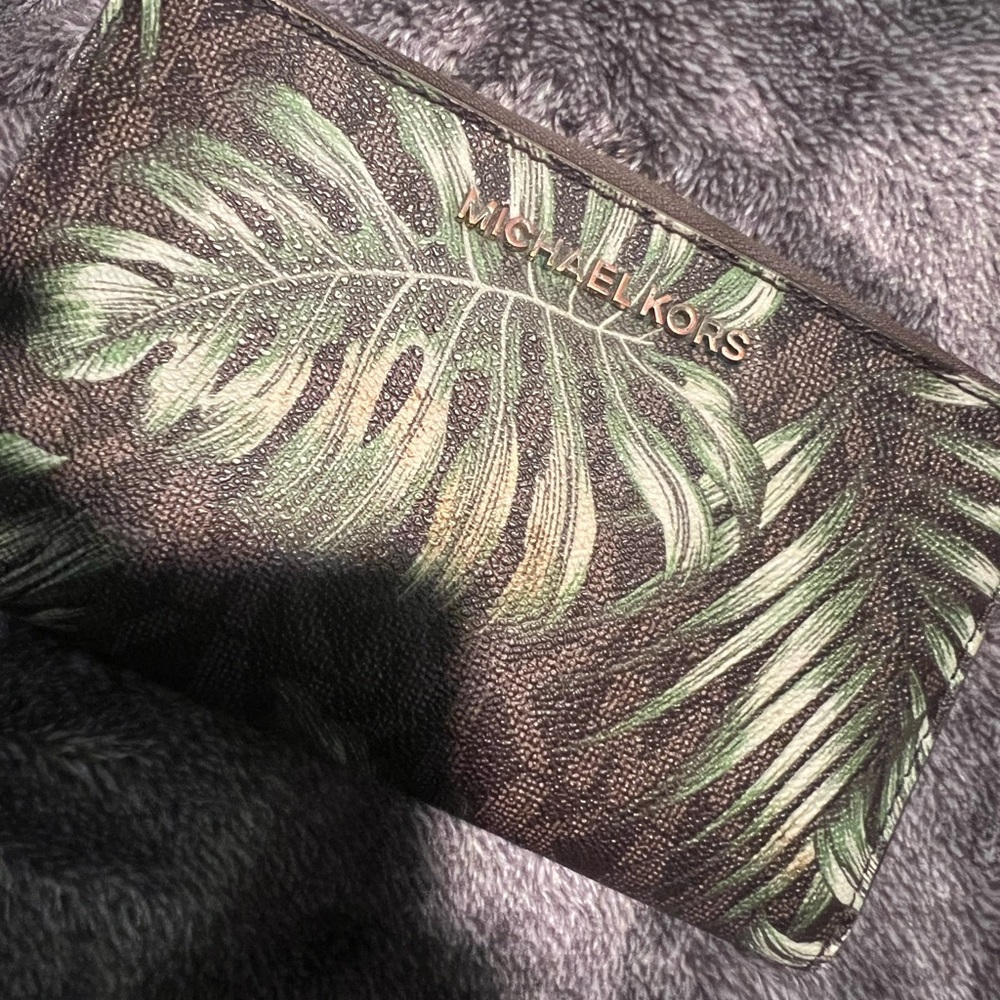 Michael Kors travel jet set double zip wristlet